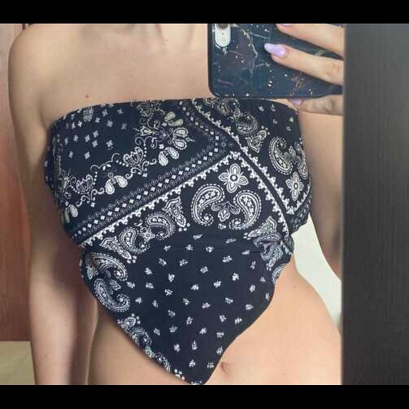 Bandana crop top - Picture 3 of 3